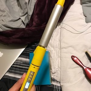 curling iron by dry bar “3 day bender” 1”